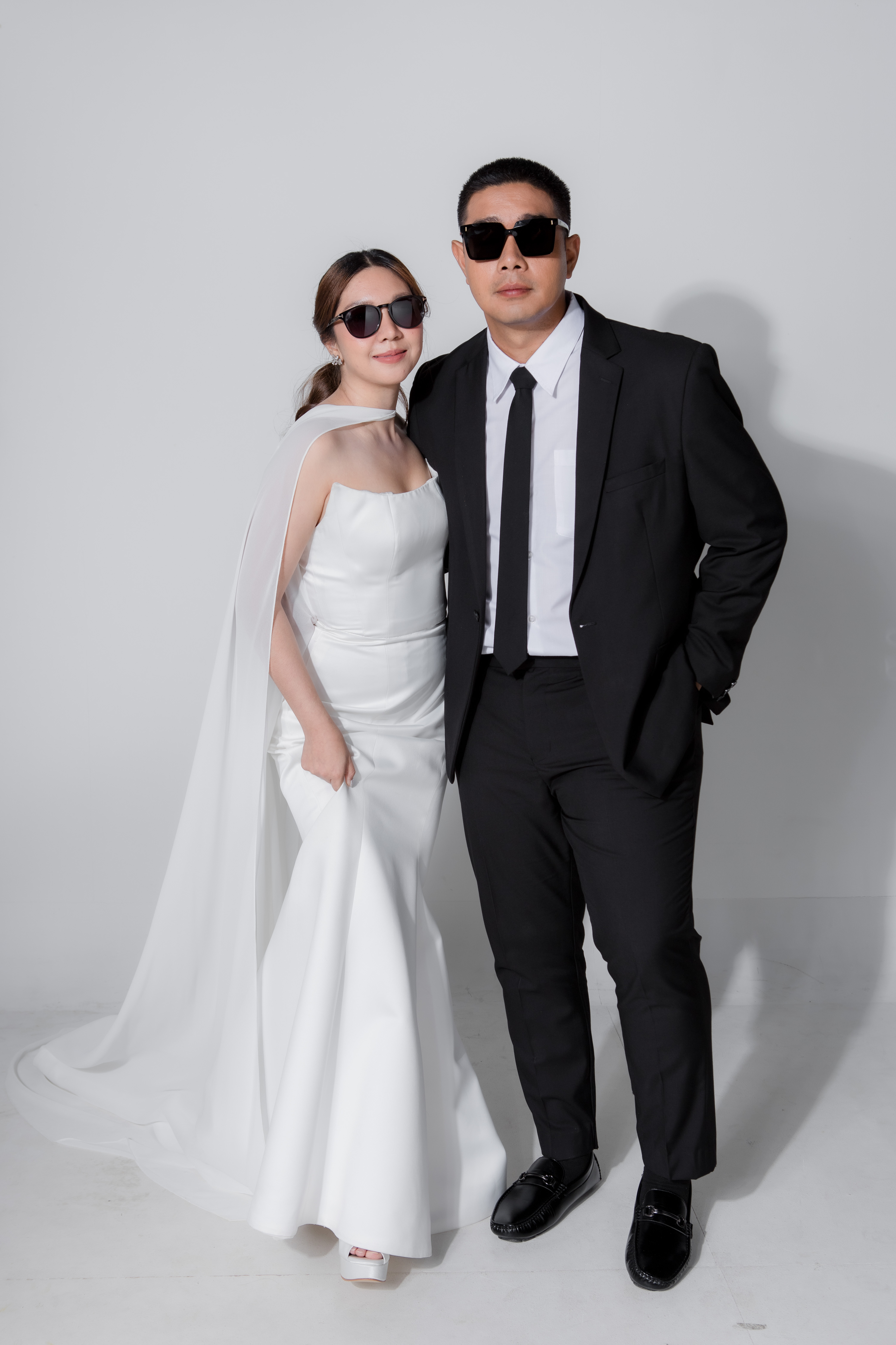 Gallery image 3 of Ribbin and Puen